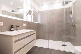 Loris Studio - Binz - 4