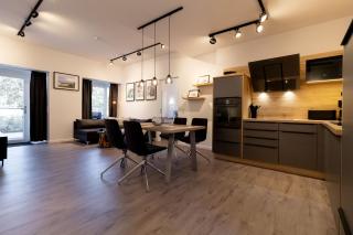 Loris Studio - Binz - 3