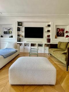 Apparemment luxueux niché dans les arbres - 7