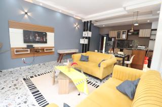 AfriqPnB RF Appart 3-chambres avec Piscine - Bébamboué - 0