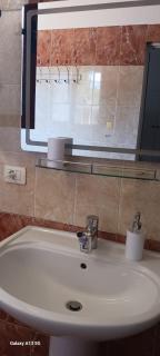 Collaku apartment's - Valona - 8