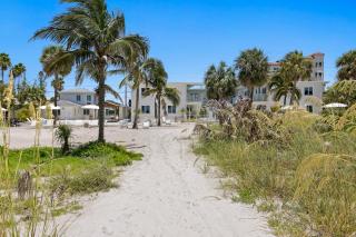 The Molloy - Treasure Island Suites & Cottages - St. Pete Beach - 2