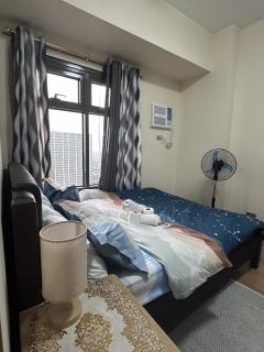 Bayfront Staycation Suite 33 - Pet-Friendly with Pool, Fast WiFi, Netflix - Near MOA, Airport, Manila Bay, PICC and CPP - Manila - 5