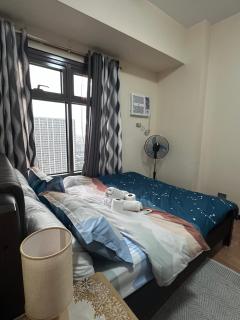 Bayfront Staycation Suite 33 - Pet-Friendly with Pool, Fast WiFi, Netflix - Near MOA, Airport, Manila Bay, PICC and CPP - Manila - 9