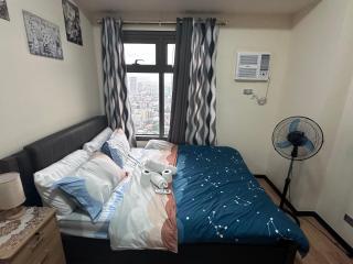 Bayfront Staycation Suite 33 - Pet-Friendly with Pool, Fast WiFi, Netflix - Near MOA, Airport, Manila Bay, PICC and CPP - Manila - 0