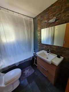 Casa en Parque Privado con Orilla en Río Liucura - 5