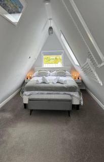 Central Location and Stunning Views - - 7