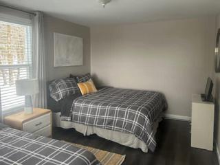 Cozy Chalet with Breathtaking Mountain View - 4