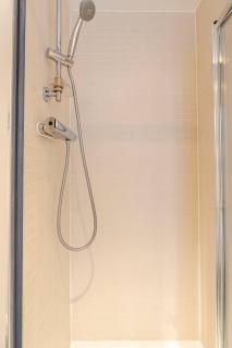 Beautiful and Modern 2 Bed Flat in Greater London - Norwood - 2
