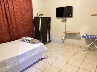 M J GuestHouse - Boksburg - 6
