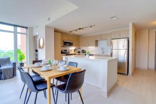 The Perfect Blend of Style and Comfort - Arlington - 1