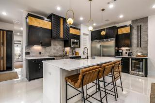 Monroe Retreat - Bentonville - 5