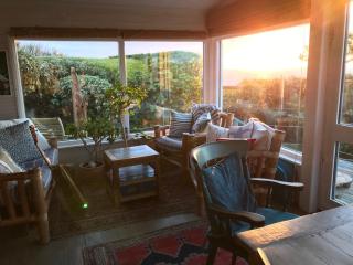 Three bedroom beach bungalow, Spectacular sea views - - 2