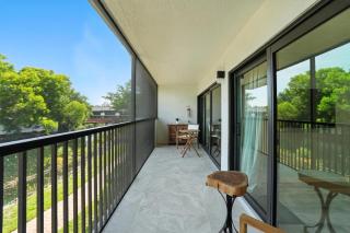 Beautiful Updates - Relaxing Views - Close to Pool - Naples - 7