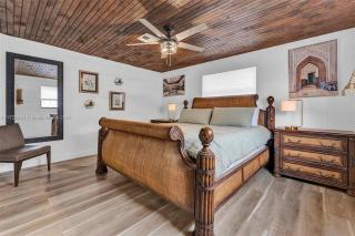 Family Luxury Rentals - 1115 - 5