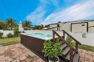 Family Luxury Rentals - 1115 - Lantana - 4