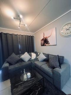 Luxury Apartment in Mbombela, Nelspruit Mpumalanga - Boschrand - 3