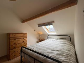 Fabulous Central Belfast Large 4 Bedroom Townhouse - Off Street Parking - Belfast - 6
