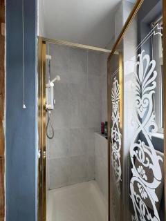 Fabulous Central Belfast Large 4 Bedroom Townhouse - Off Street Parking - Belfast - 3