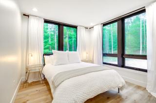 Modern Bellaire Cabin Less Than 5 Mi to Lake and Slopes! - Bellaire - 1
