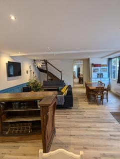 Grande maison de bourg au bord de la rivière - 9