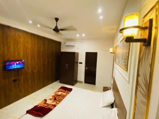 Hotel Luxury Inn - Prayagraj - 5
