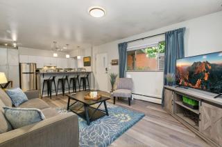 Stylish Condo in the Heart of Old Town - Fort Collins - 4