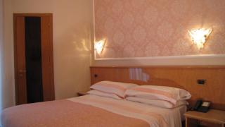 Hotel Lanterna - Porto San Giorgio - 5