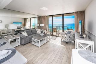 Luxe Gulf Front View with Free Beach Chairs, Balcony, & Resort Amenities - 9