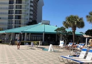Luxe Gulf Front View with Free Beach Chairs, Balcony, & Resort Amenities - 1