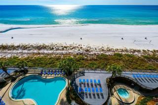 Luxe Gulf Front View with Free Beach Chairs, Balcony, & Resort Amenities - 4