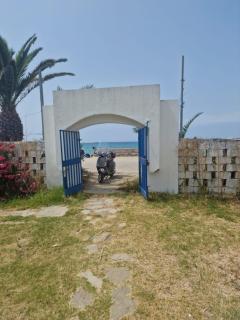 Familienfreundliches Beach Apartment Tanger Malabata Direkt am Meer - 0