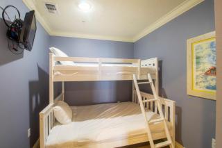 Two-Bedroom Harborwalk Village Vacation Rental - Destin - 4