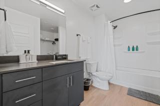 2BR and 2BA Near Events, Dining, and TRAX - 3