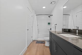 2BR and 2BA Near Events, Dining, and TRAX - 1