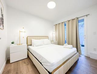 Charming Cottage with 2 Comfy Bedrooms - CAL - BV - Los Angeles - 9