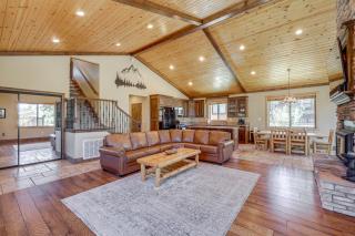 Walkable Big Bear Lake Home with Private Hot Tub! - Big Bear Lake - 6