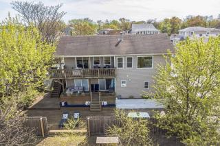 123) Beach front oasis - Hot tub - Sleeps 7 - Keansburg - 0