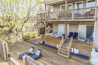 123) Beach front oasis - Hot tub - Sleeps 7 - Keansburg - 1