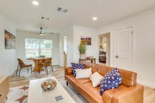 Yard and Furnished Patio San Antonio Bungalow - San Antonio - 8