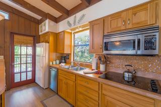 Palmetto Beach Cottage 2 by Sun Palace Vacations - Fort Myers Beach - 2