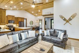 Porch, Fire Pit Pine View Retreat in Lakeside! - 5