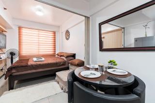 Prime Studio Unit at Robinson Magnolia 5 mins Walk to Mall-Netflix-KTV-WiFi - Manila - 1
