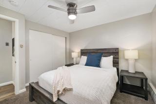 Stunning Downtown Condo - 5 min walk to Old Town! - Fort Collins - 3