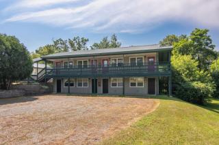 Lumberjill Lodge 12 King Room - Balsam Lake - 7