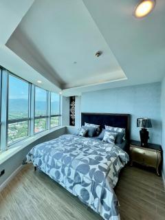 Luxury 2BR Apartment in Centaurus islamabad - Islamabad - 0