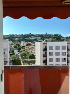 Appartement 2 chambres à proximité de la mer et de la montagne - 1