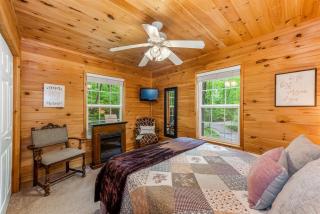 Peaceful Hideaway Treehouse near Little River Canyon - Fort Payne - 7