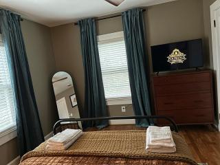 PourHaus Stylish 3 BR house by Buffalo Trace & Capitol - Frankfort - 5