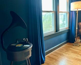 Stylish 3BR with Patio Walk to State Capitol - 7